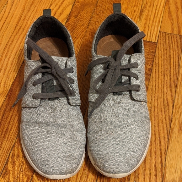 Toms Sneakers - Picture 1 of 3